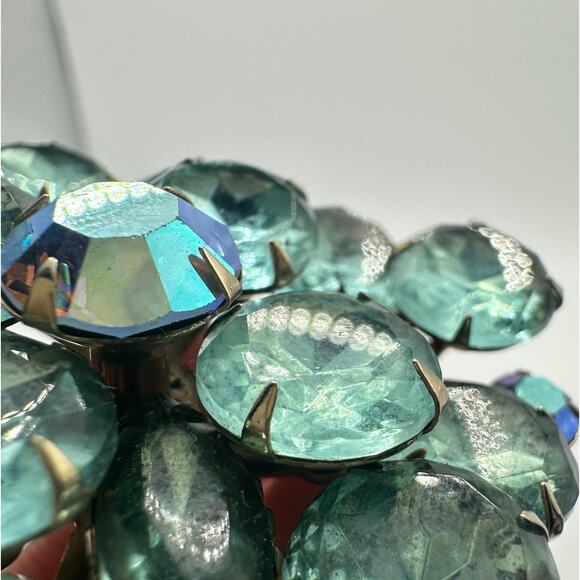 Vintage gold tone aqua blue aurora borealis AB glass rhinestones layered brooch - Picture 6 of 9
